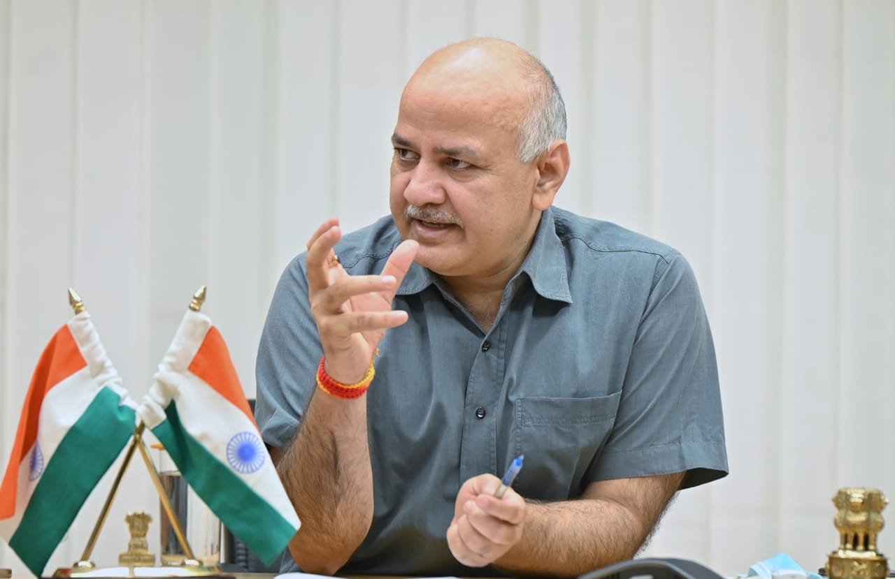 Sisodia holds review meeting for Delhi Sports University