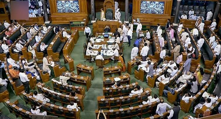 Parliament session: Papers torn, MPs come to scuffle as Lok Sabha witness chaos over bill to remove tainted PMs and CMs