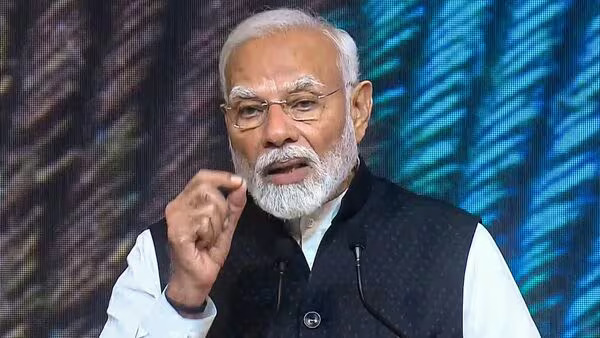 Can Modi-Era Indian Economy Cope with Global Pressures and Challenges?